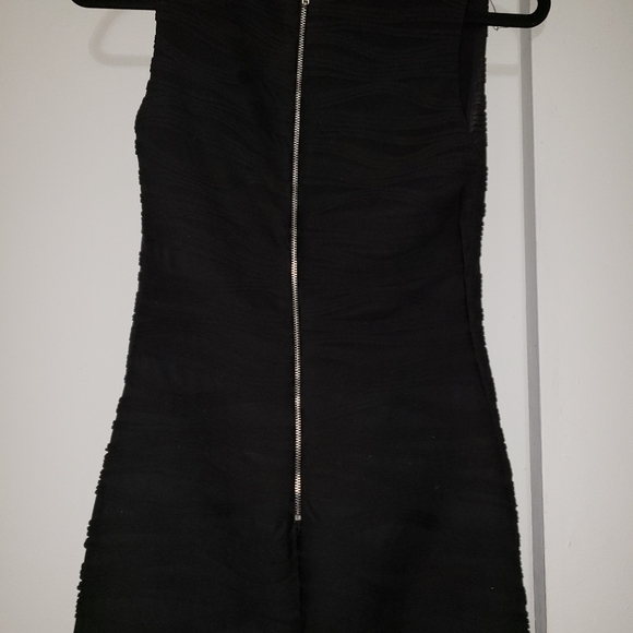 Dress - Picture 7 of 7